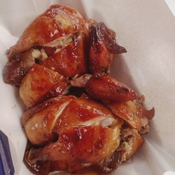 ไก่หมุนเต็มตัวพร้อมสับ