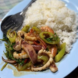 ข้าวกะเพราทะเล