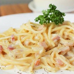 สปาเก็ตตี้คาโบนาล่า