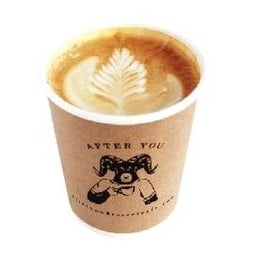 Hot Latte ลาเต้ร้อน