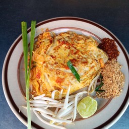 ผัดไทยไส่ไข่