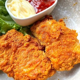 อกไก่ทอดกรอบ