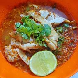 วุ้นเส้นไก่ต้มยำ