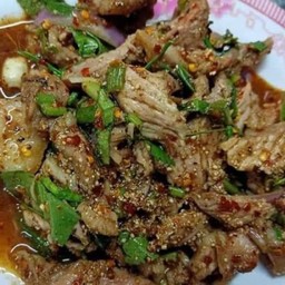 น้ำตกเนื้อ