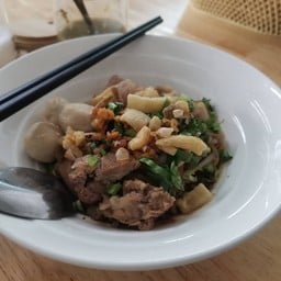 ก๋วยเตี๋ยวเรือหมูแห้ง ธรรมดา