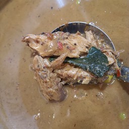 ขนมจีนไตปลากะทิ