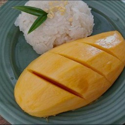ข้าวเหนียวมะม่วง ( กล่องเล็ก )