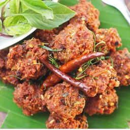 ลาบหมู ทอด