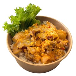 ข้าวหอมมะลิ สามชั้นสไลด์ผัดน้ำจิ้มสุกี้