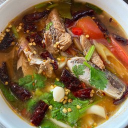 ต้มยำปลากระป๋อง ( 1 กระป๋อง )