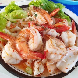 ยำกุ้งปลาหมึก