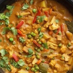 แกงแดงกอร์มาแบบมังสวิรัติ