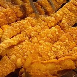 หางหมูกร๊อบกรอบ+โค้ก+น้ำจิ้มซีฟู้ด