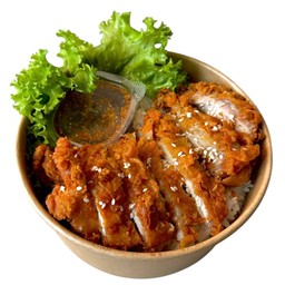 ข้าวหอมมะลิไก่ทอด+น้ำจิ้มแจ่ว