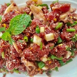 ก้อยเนื้อเปรี้ยว