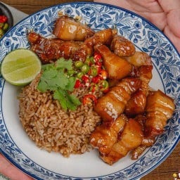 ข้าวผัดกะปิหอมๆหมูหวานนุ่มๆ