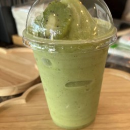 กีวี่ สมูทตี้