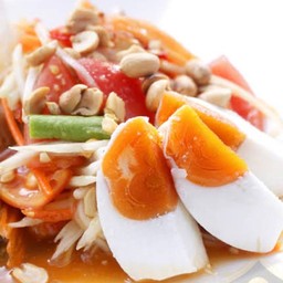 ตำไทย ไข่เค็ม