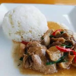 ข้าวราดเนื้อน้ำมันหอย