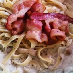 เส้นเฟตตูชินี่