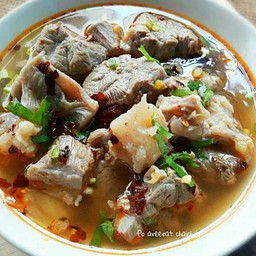 ต้มแซ่บเนื้อเปลือย
