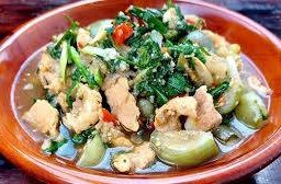 แกงอ่อมหมู