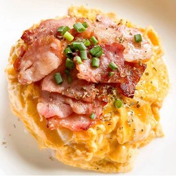 ข้าวไข่ข้นเบคอน