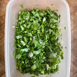 ผักชีต้นหอม