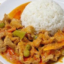 ข้าวราดพะเเนง