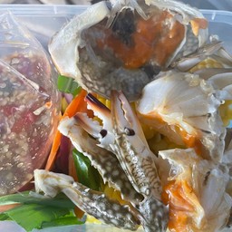 ยำข้าวโพดปูม้า