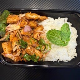 ข้าวยำไก่แซ่บ