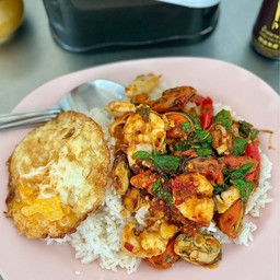 อรุณ (ซิ้ม) อาหารตามสั่ง