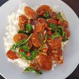 ข้าวกระเพรา ไก่เชียง