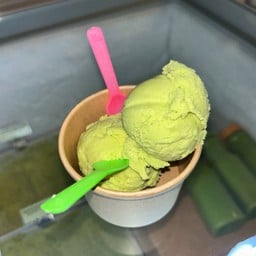 Avocado ice cream