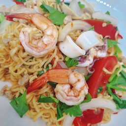 ยำมาม่ารวมมิตร