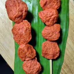 ลูกชิ้นปลาแดง