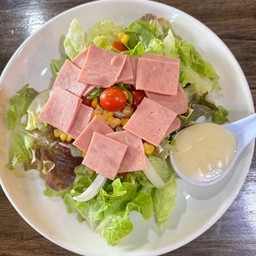 สลัดแฮมไก่ หอมแฮม หนุบหนับ