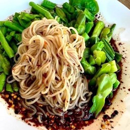 ข้าวปุ้นซาวน้ำปลาร้า