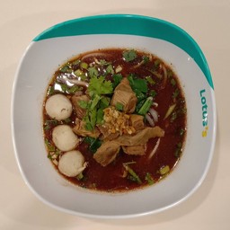 ก๋วยเตี๋ยวหมูตุ๋นน้ำตก[ก๋วยเตี๋ยวเรืออัมพวา]
