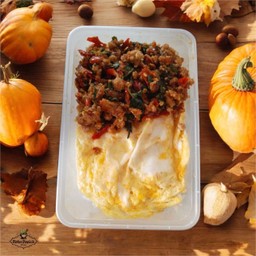 ข้าวไข่ข้นกระเพราหมูสับ