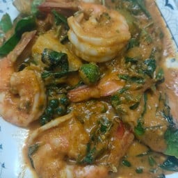 ผัดเผ็ดกุ้ง