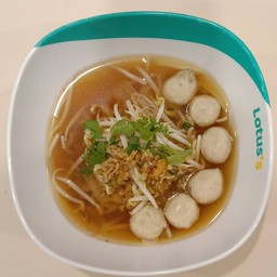 ก๋วยเตี๋ยวลูกชิ้นหมูน้ำใส[ก๋วยเตี๋ยวเรืออัมพวา]