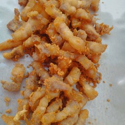 สามชั้นทอดกระเทียม