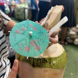 Coconut Best จตุจักร