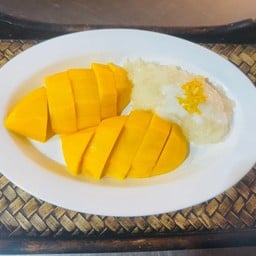 รสนิยมไทย บัวลอยไข่หวาน ขนมไทย ข้าวเหนียวมะม่วง ตลาดคลองชมพู่ ท่าอิฐ นนทบุรี