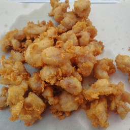 เนื้อไก่ทอดกระเทียม