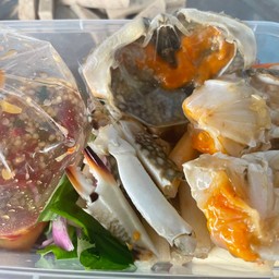 ยำไหลบัวปูม้า