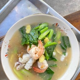 ราดหน้าทะเล