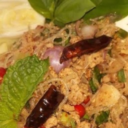 ลาบวุ้นเส้น หมู/ไก่