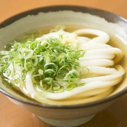 Udon-Hot-300g อุด้งร้อน 温かいうどん300